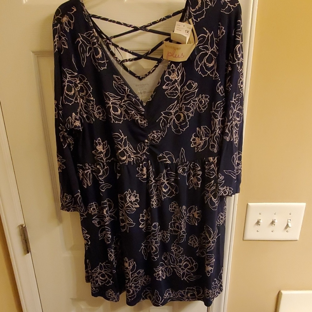 NWT!! Maternity top- 1X